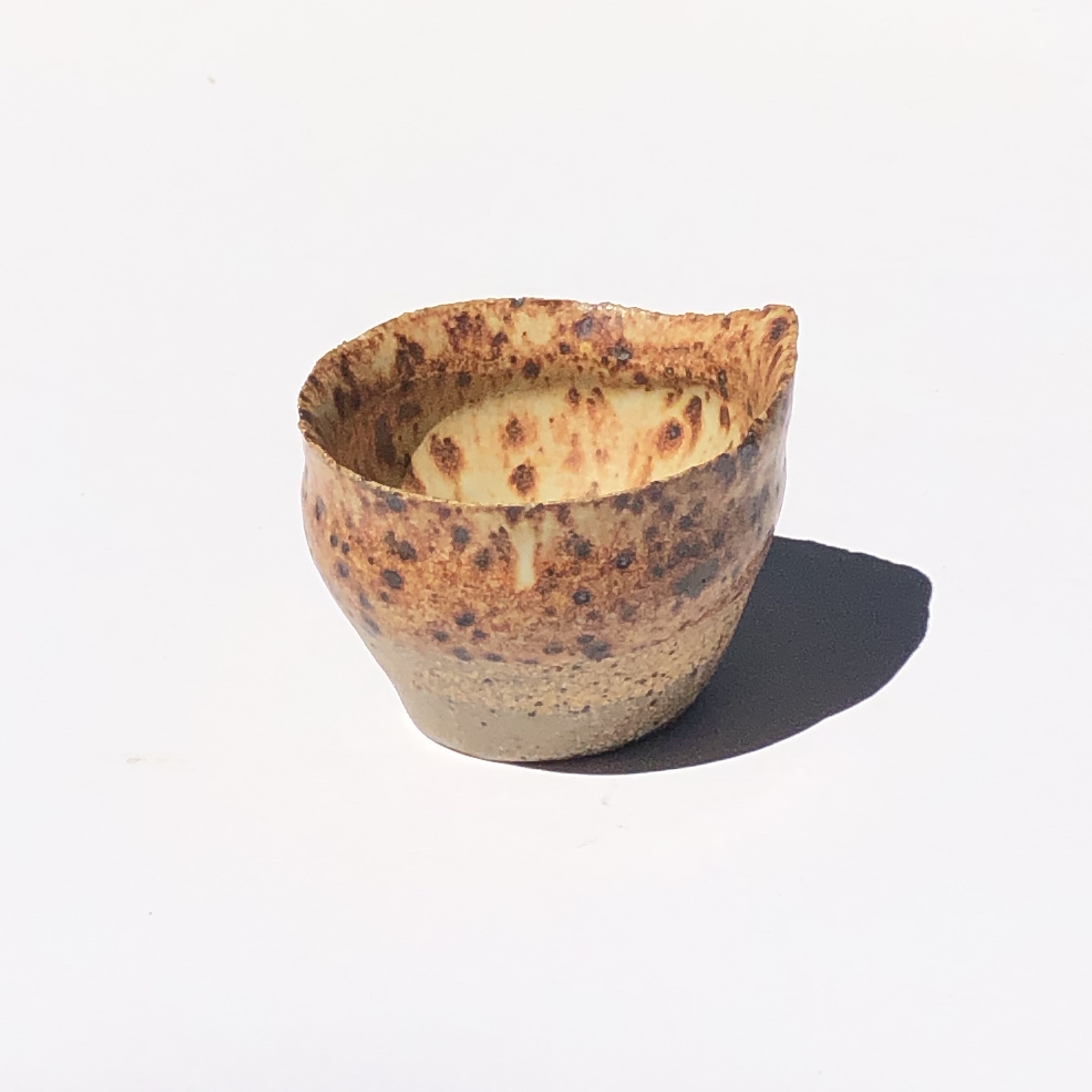 <b>Imperfect Vessel<br>--------<br>Burnished arthenware, Bone ash glaze